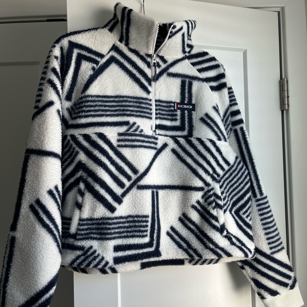 Rhoback Cropped Fleece